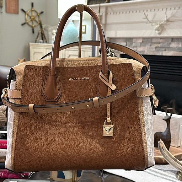 Authentic Michael Kors Mercer Tri-Color Pebbled Leather Satchel, PRISTINE! - Picture 4 of 16